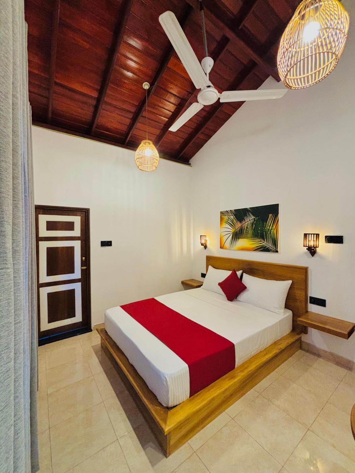 Breeze Bay Villa Dikwella Luaran gambar